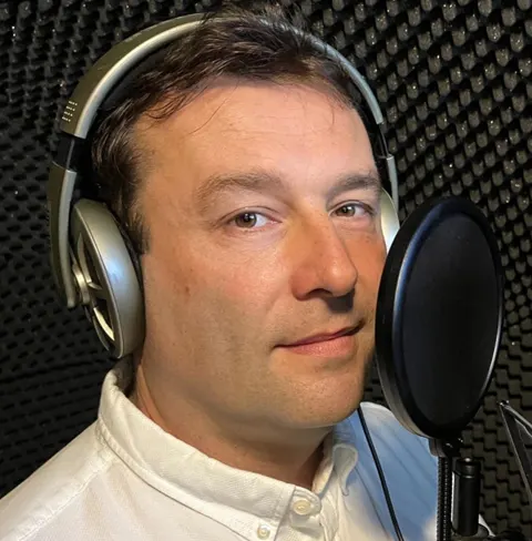 Sprecher Tamas – Sprecherkartei von RPM Studio